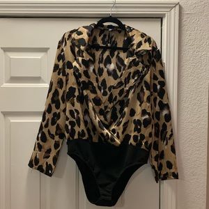 Parisian Silky Leopard Print Bodysuit with collar detail